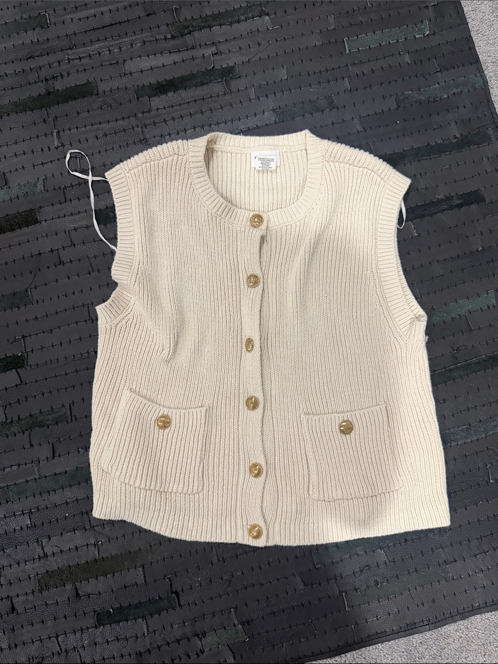 Song of Style Cream Ribbed Button-Front Sleeveless Cardigan Vest